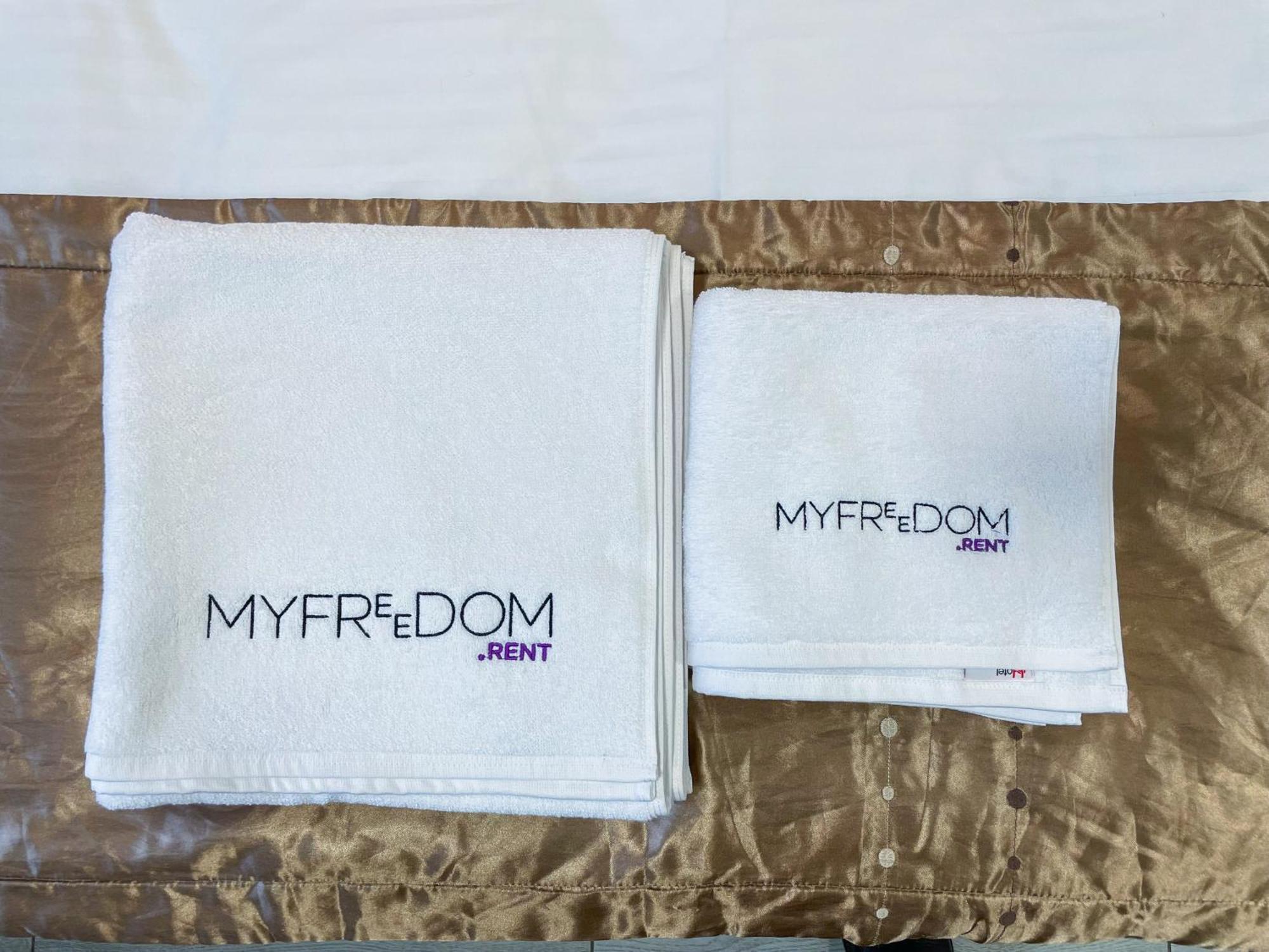 Myfreedom Апартаменти Метро Кловська, Військовий Госпіталь Kiev Dış mekan fotoğraf